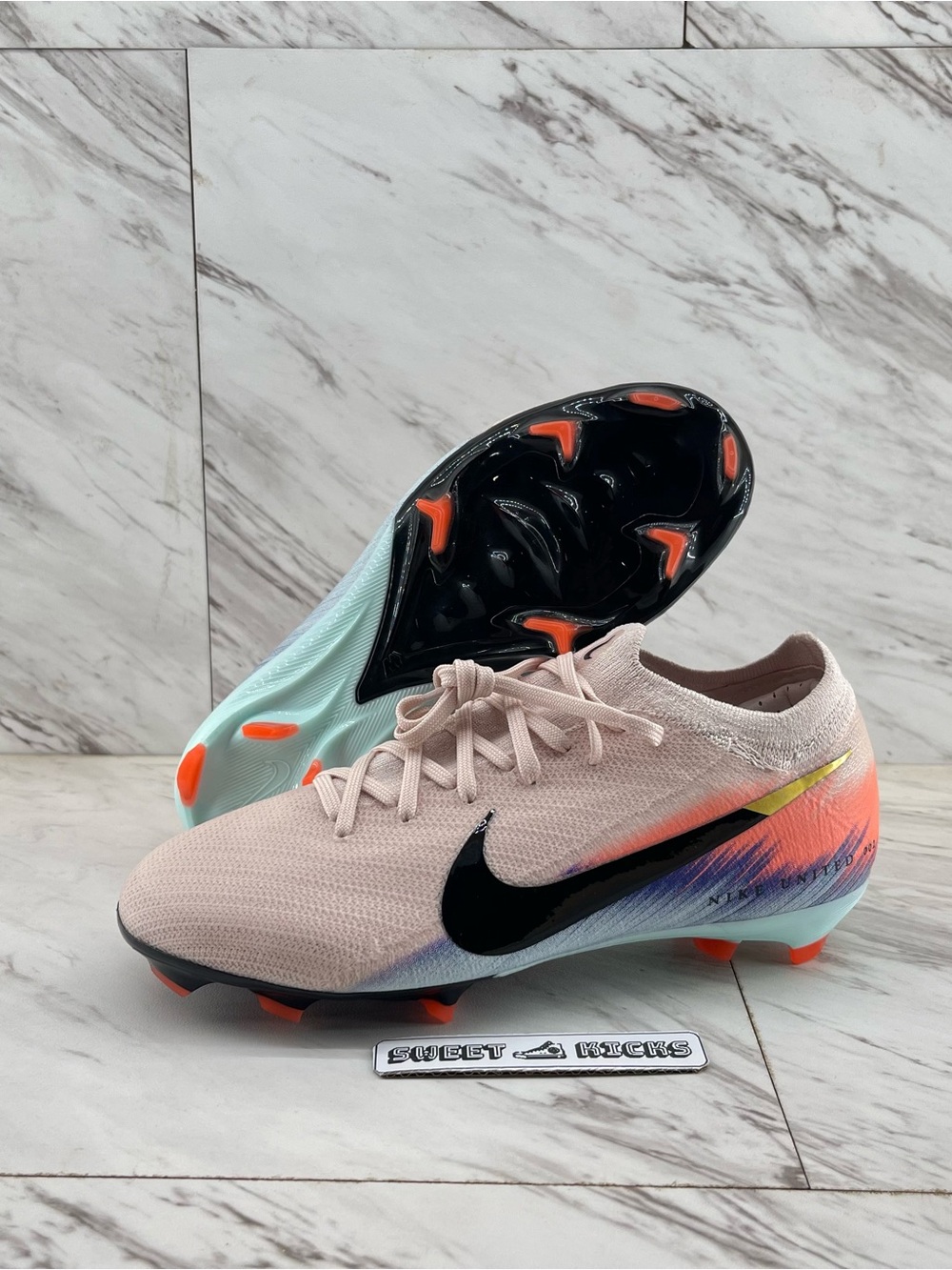 Nike United Mercurial Vapor 16 Pro FG Soccer Cleats